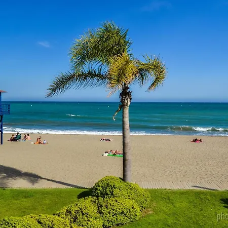 714 Iris - Vista Al Mar - Cerca De Tren, Restaurantes, Tiendas - Playa A 10 Min Caminando Apartment *